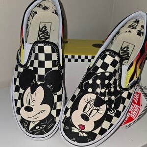Van classic slip on sneakers mickey
